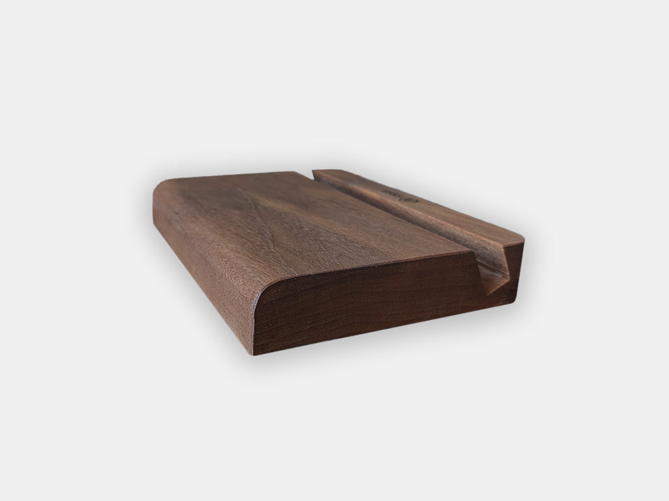 Wooden Stand Idem, seen from the back
