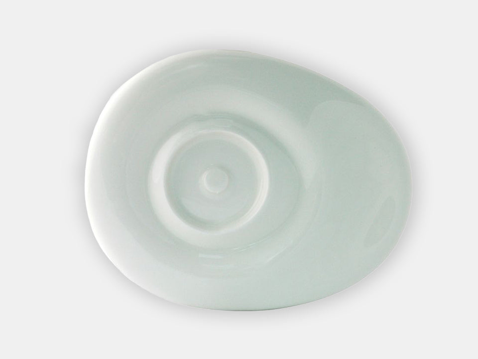 The White Saucer by Dignity by Wade, seen from the top.