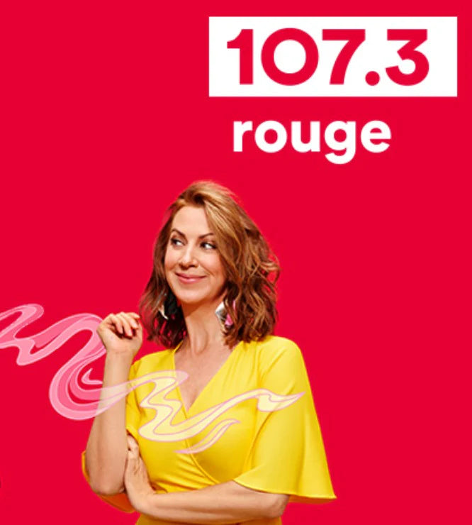 Mélanie Ménard in yellow top with '107.3 rouge' branding on a red background